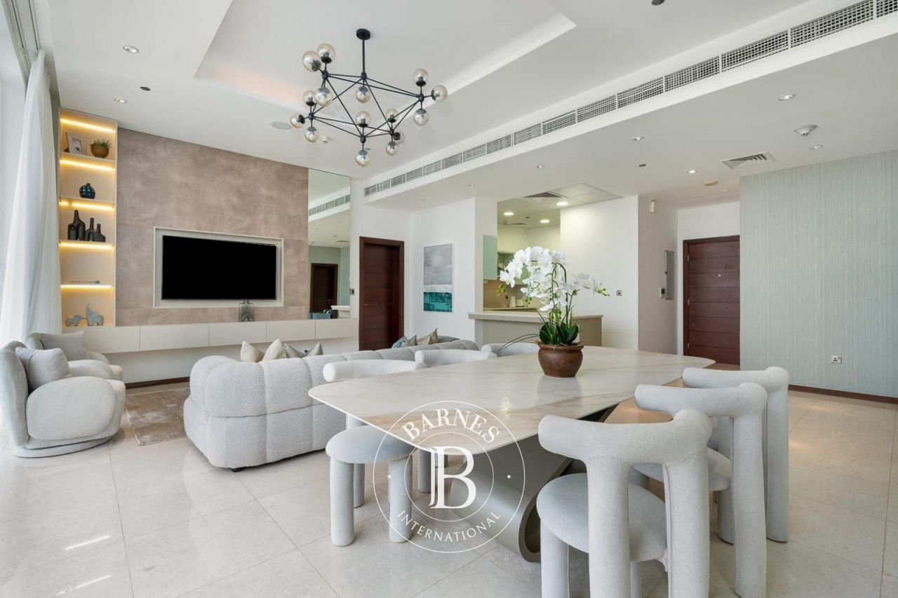 Квартира в Дубае, ОАЭ, 155.8 м² - фото 2