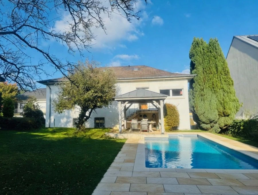 Квартира в Люксембурге, Люксембург, 120 м² - фото 1