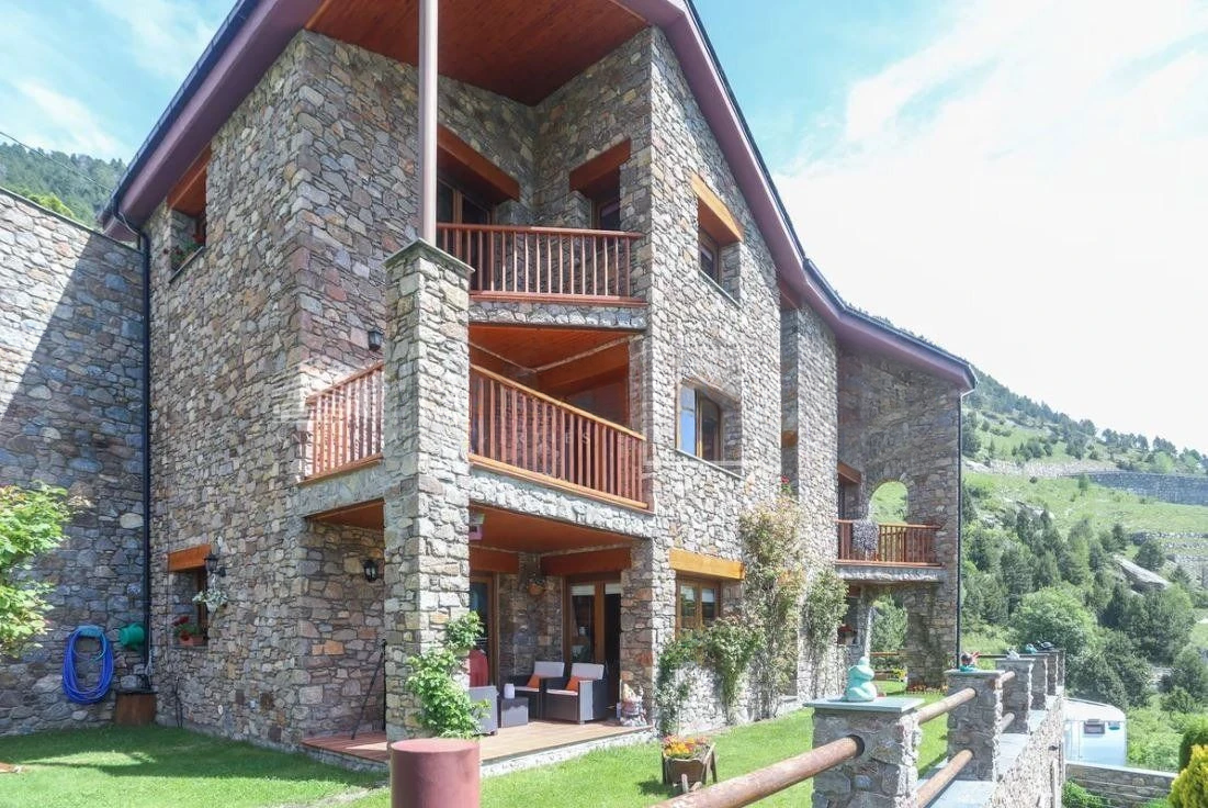 Квартира в Ла-Массане, Андорра, 600 м² - фото 1