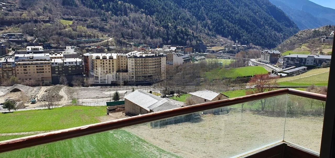 Квартира в Энкаме, Андорра, 88 м² - фото 1