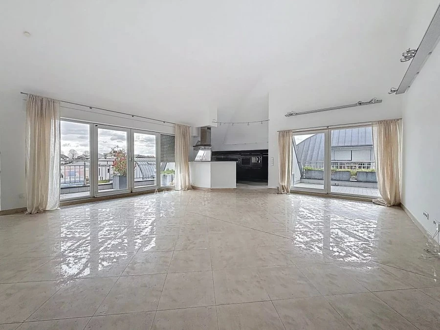 Квартира в Люксембурге, Люксембург, 155 м² - фото 2