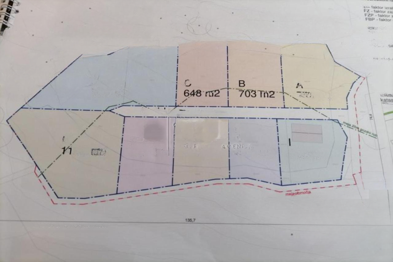 Земля в Любляне, Словения, 5 544 м² - фото 2