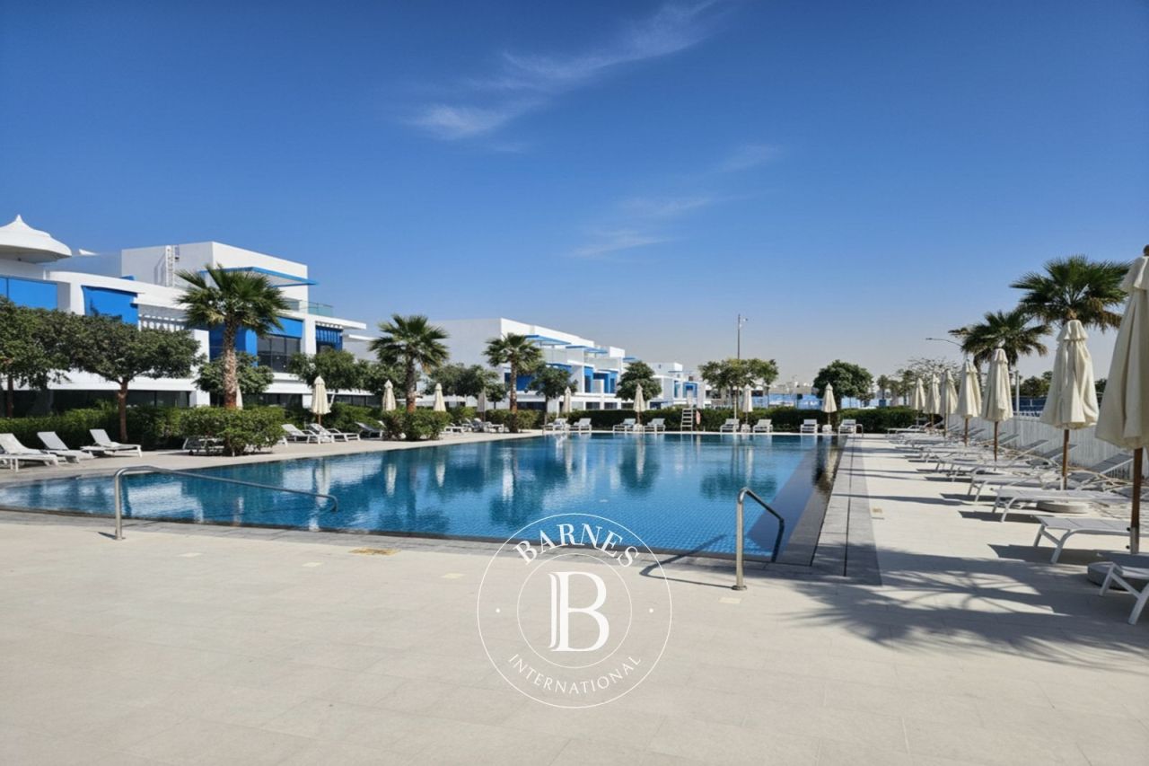Вилла в Дубае, ОАЭ, 379.7 м² - фото 8