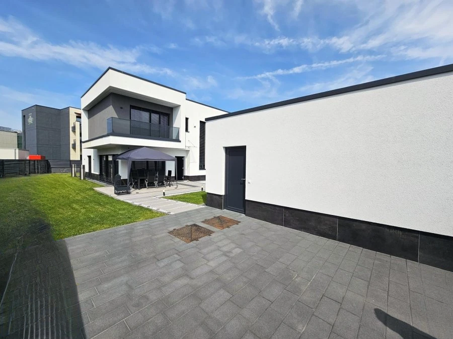 Квартира в Люксембурге, Люксембург, 246 м² - фото 2