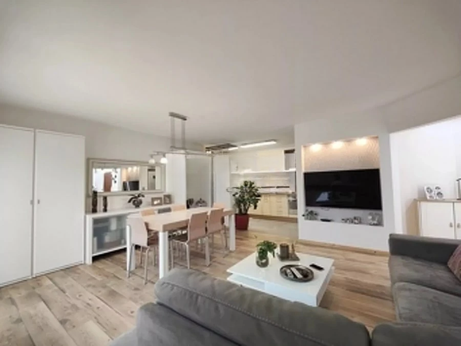 Квартира в Люксембурге, Люксембург, 75 м² - фото 2