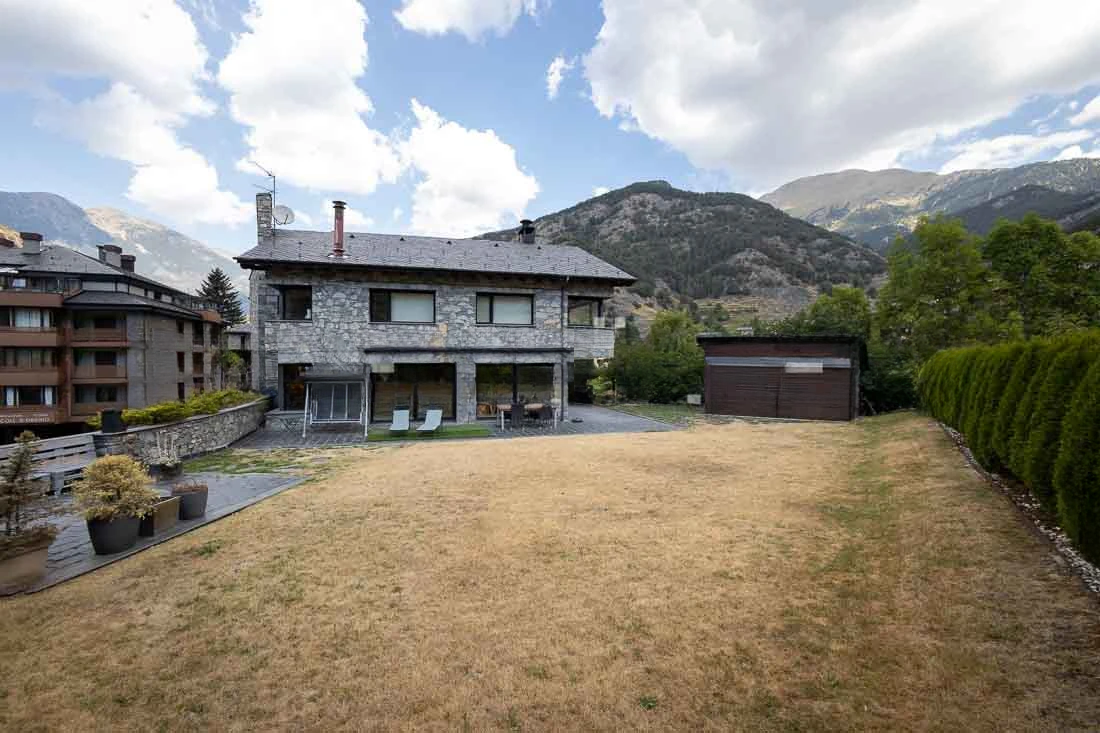 Квартира в Ордино, Андорра, 418 м² - фото 2