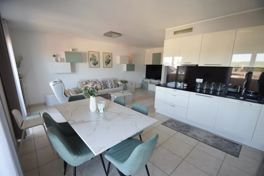 Квартира в Люксембурге, Люксембург, 90 м² - фото 3