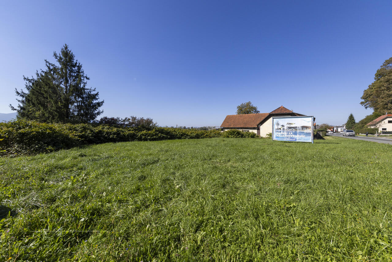 Земля в Любляне, Словения, 1 127 м² - фото 3