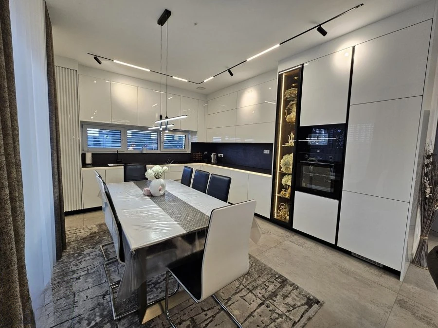 Квартира в Люксембурге, Люксембург, 246 м² - фото 4