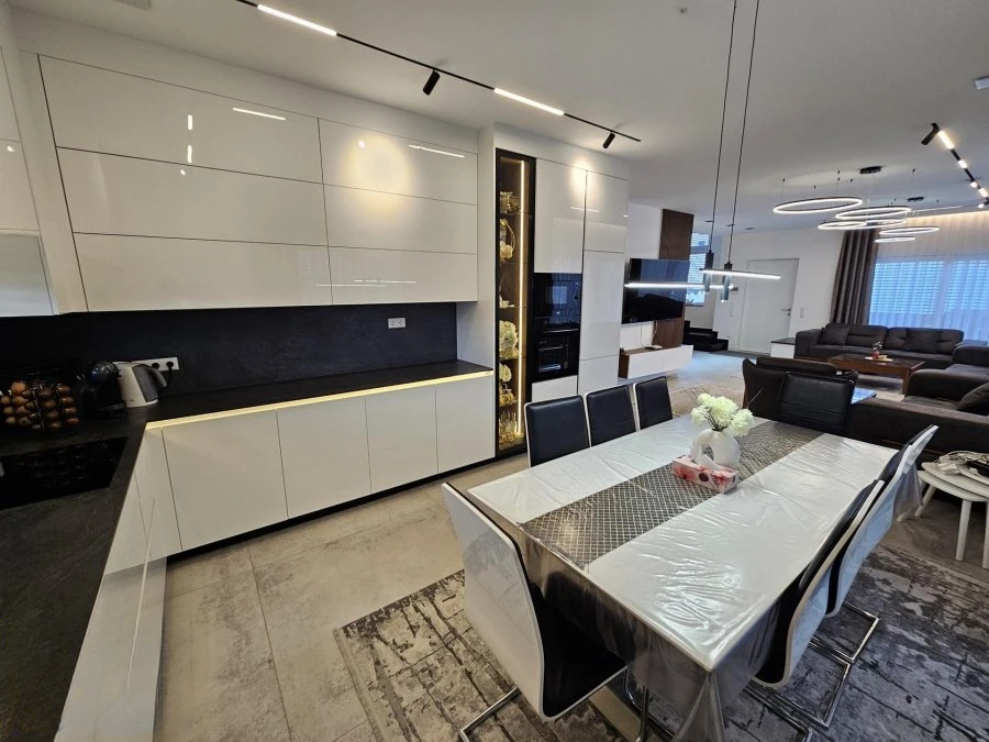 Квартира в Люксембурге, Люксембург, 246 м² - фото 5