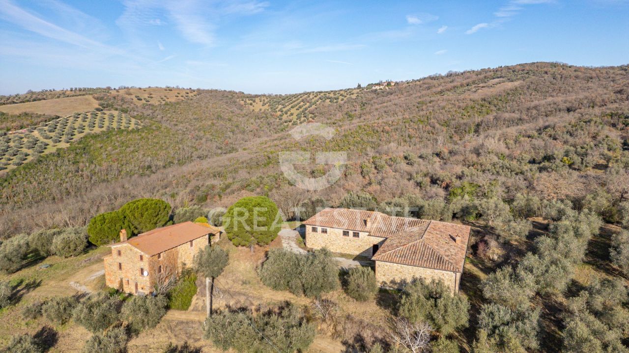 Дом в Паникале, Италия, 581.45 м² - фото 1