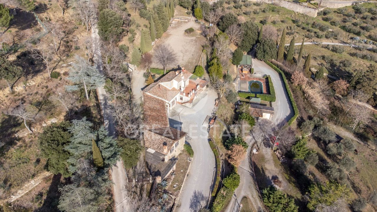 Дом в Кортоне, Италия, 491.6 м² - фото 5