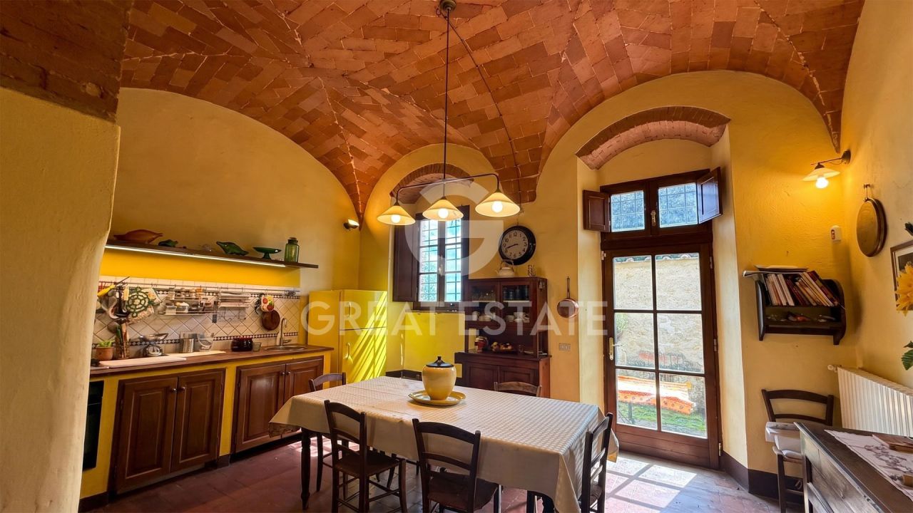 Дом Pomarance, Италия, 384 м² - фото 13