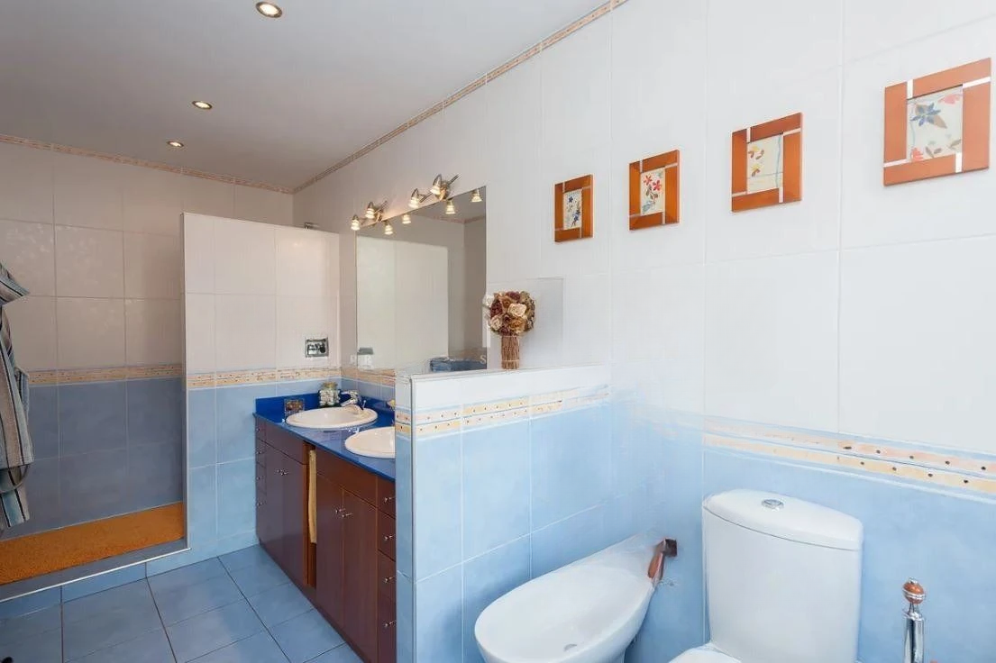 Квартира в Ла-Массане, Андорра, 600 м² - фото 8