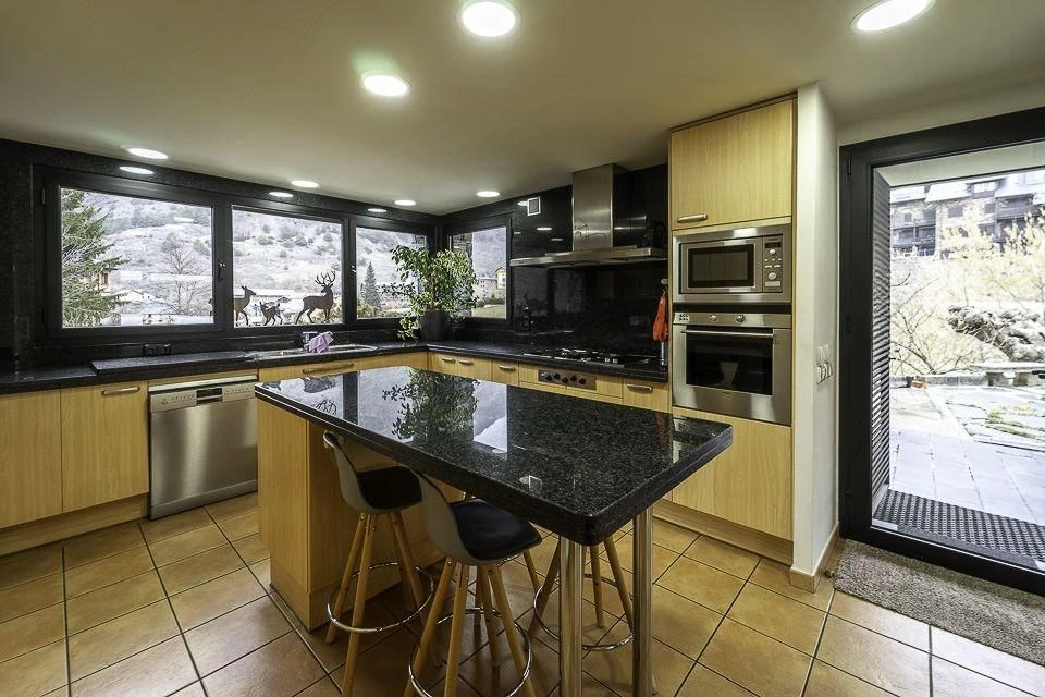 Квартира в Ордино, Андорра, 417 м² - фото 9