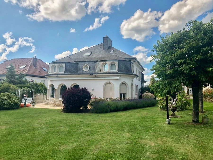 Квартира в Люксембурге, Люксембург, 481 м² - фото 1