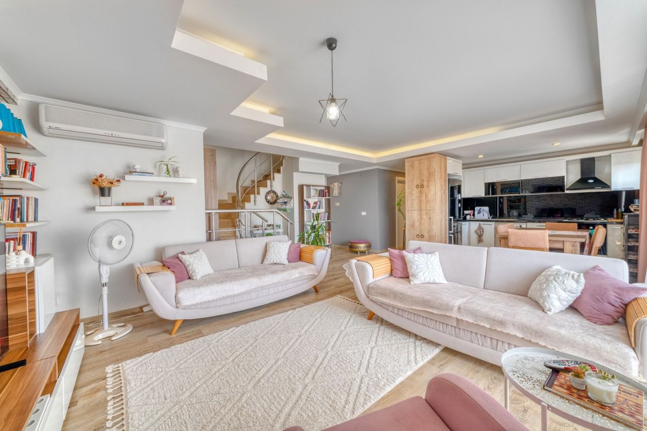 Пентхаус в Алании, Турция, 190 м² - фото 1
