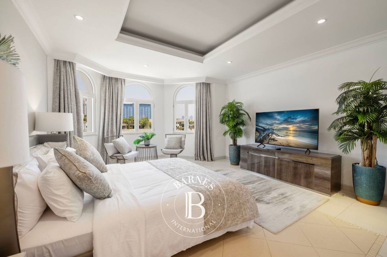 Вилла в Дубае, ОАЭ, 622.6 м² - фото 2