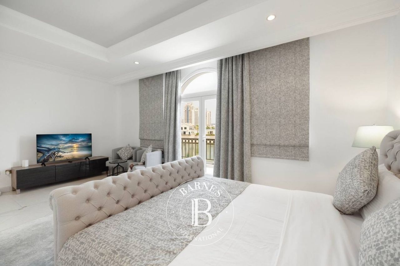 Вилла в Дубае, ОАЭ, 622.6 м² - фото 13