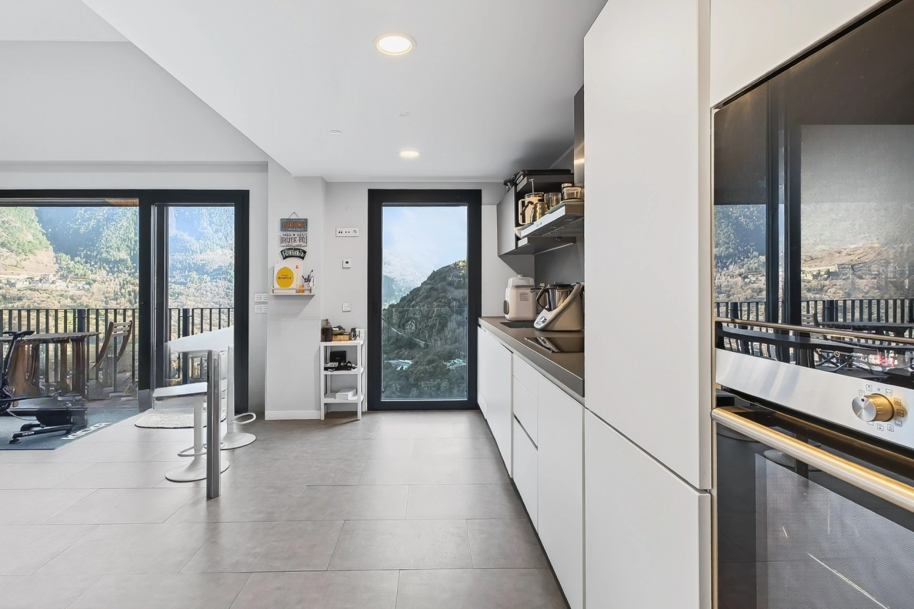 Квартира в Эскальдесе, Андорра, 152 м² - фото 7
