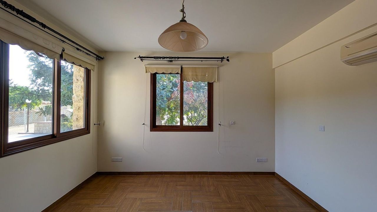 Коммерческая недвижимость в Пафосе, Кипр, 250 м² - фото 10
