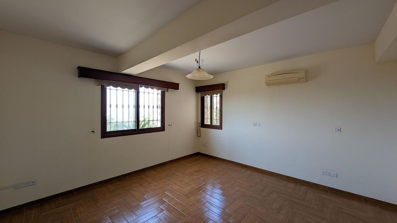 Коммерческая недвижимость в Пафосе, Кипр, 250 м² - фото 14