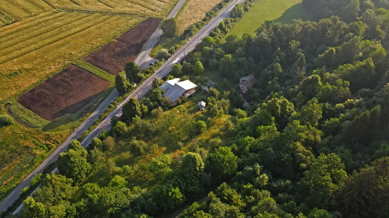 Ферма в Любляне, Словения, 11 020 м² - фото 1