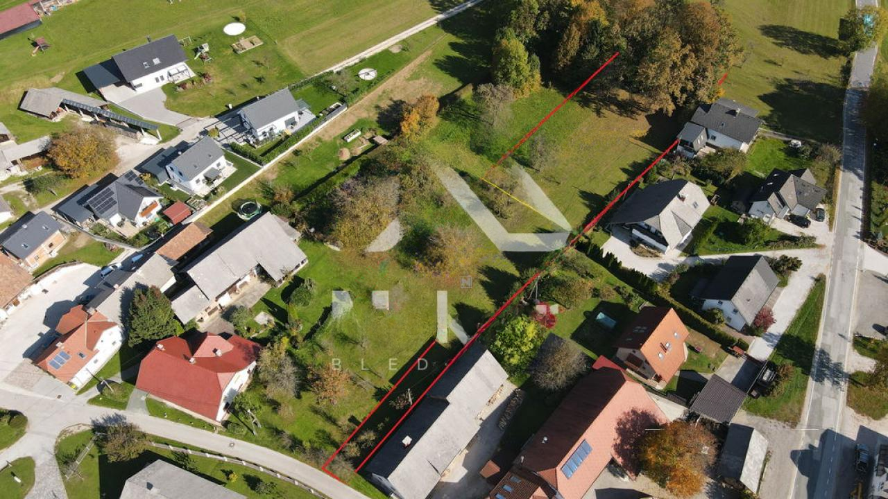 Земля в Радовлице, Словения, 2 709 м² - фото 4