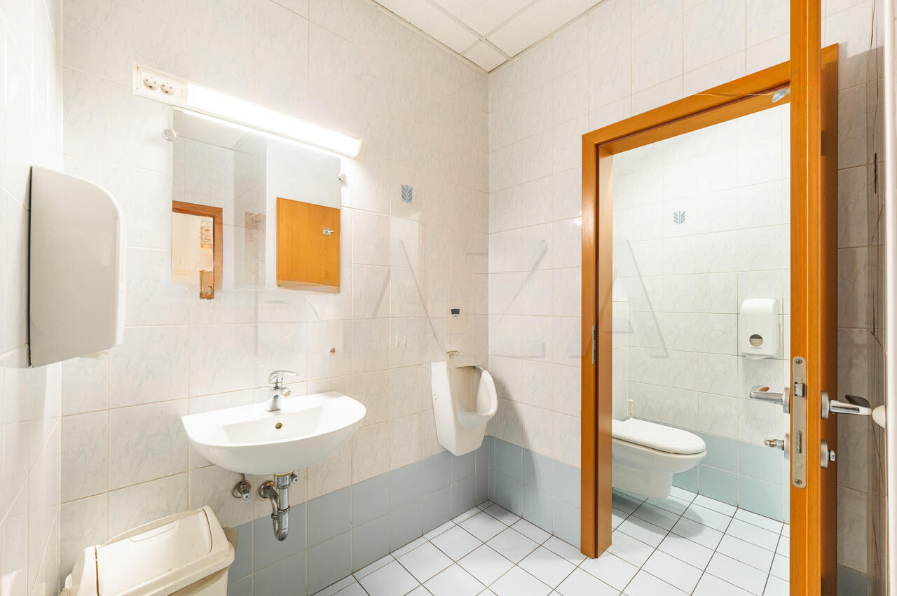 Офис в Любляне, Словения, 113 м² - фото 6