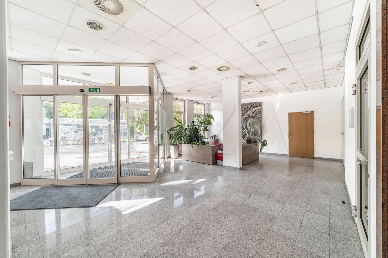 Офис в Любляне, Словения, 113 м² - фото 9