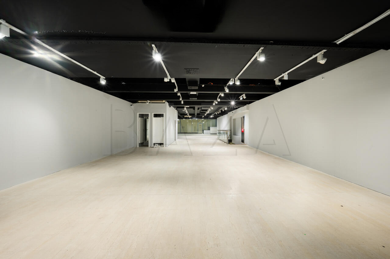 Офис в Любляне, Словения, 437 м² - фото 9