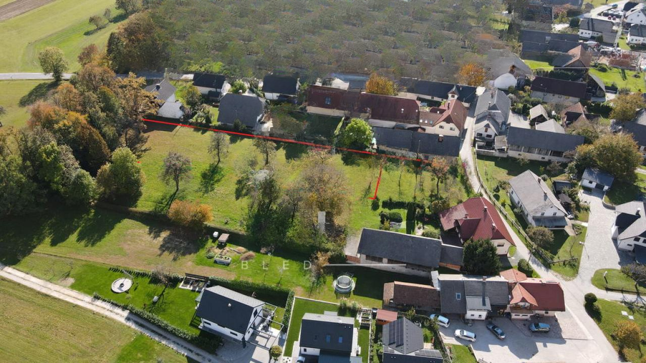 Земля в Радовлице, Словения, 2 709 м² - фото 10