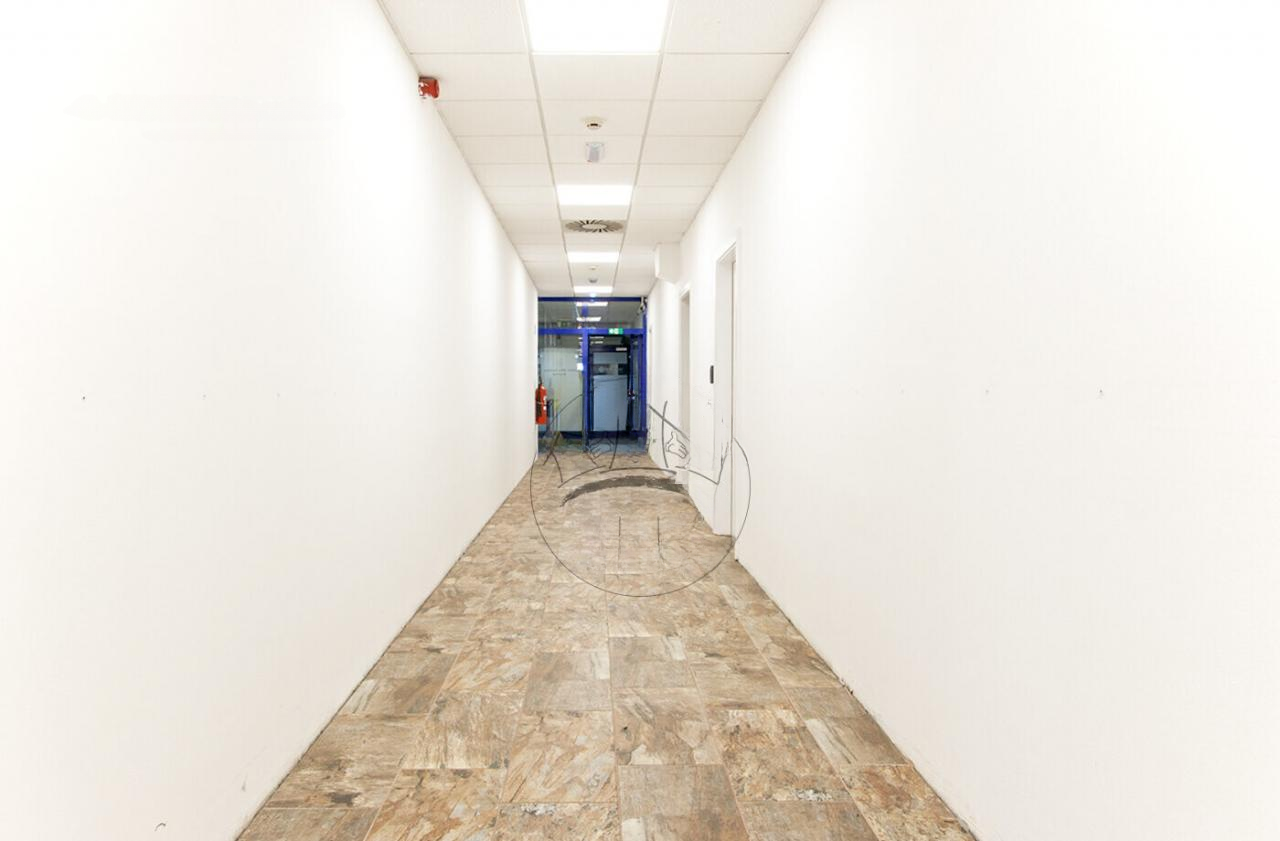 Офис в Любляне, Словения, 2 000 м² - фото 13