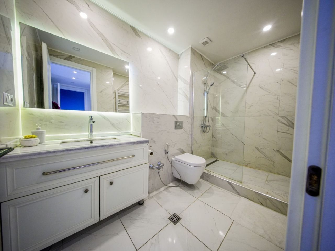 Квартира в Тбилиси, Грузия, 129 м² - фото 12