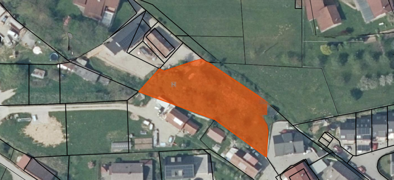 Земля в Любляне, Словения, 1 228 м² - фото 1