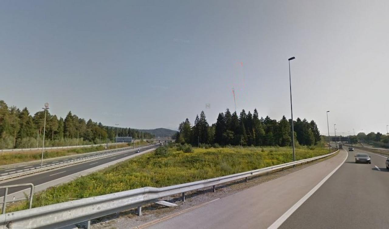 Земля в Любляне, Словения, 2 088 м² - фото 2