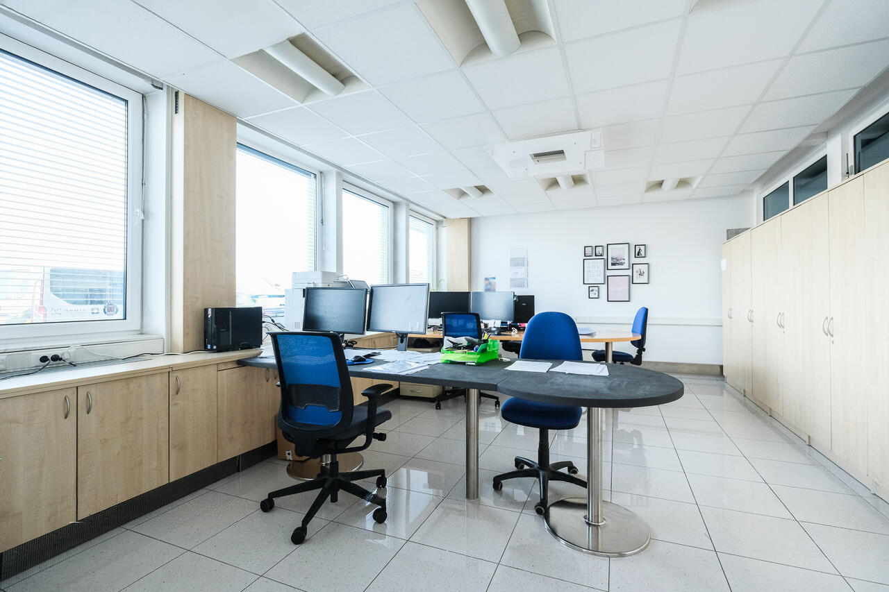 Офис в Любляне, Словения, 445 м² - фото 3