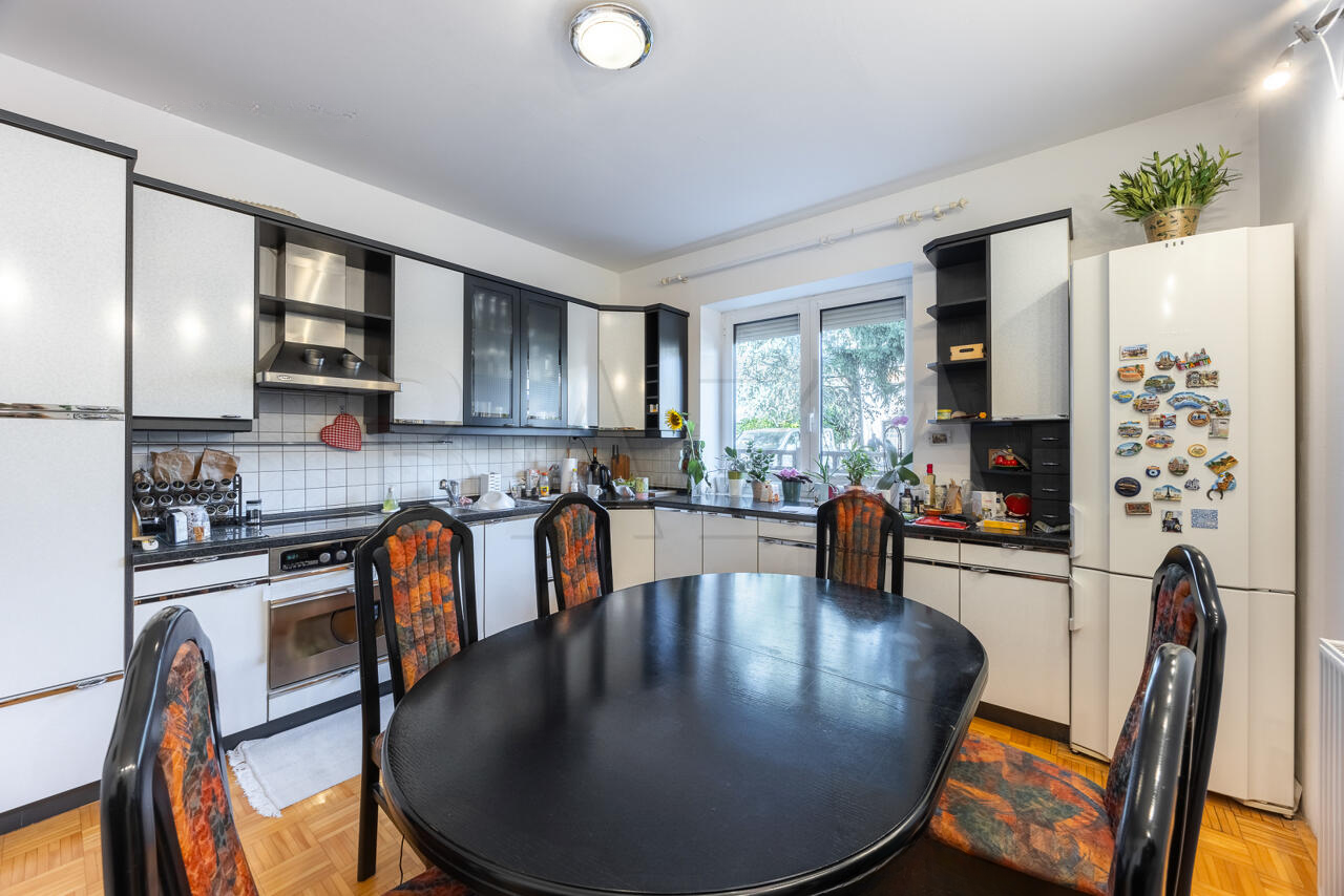 Дом в Любляне, Словения, 240 м² - фото 8