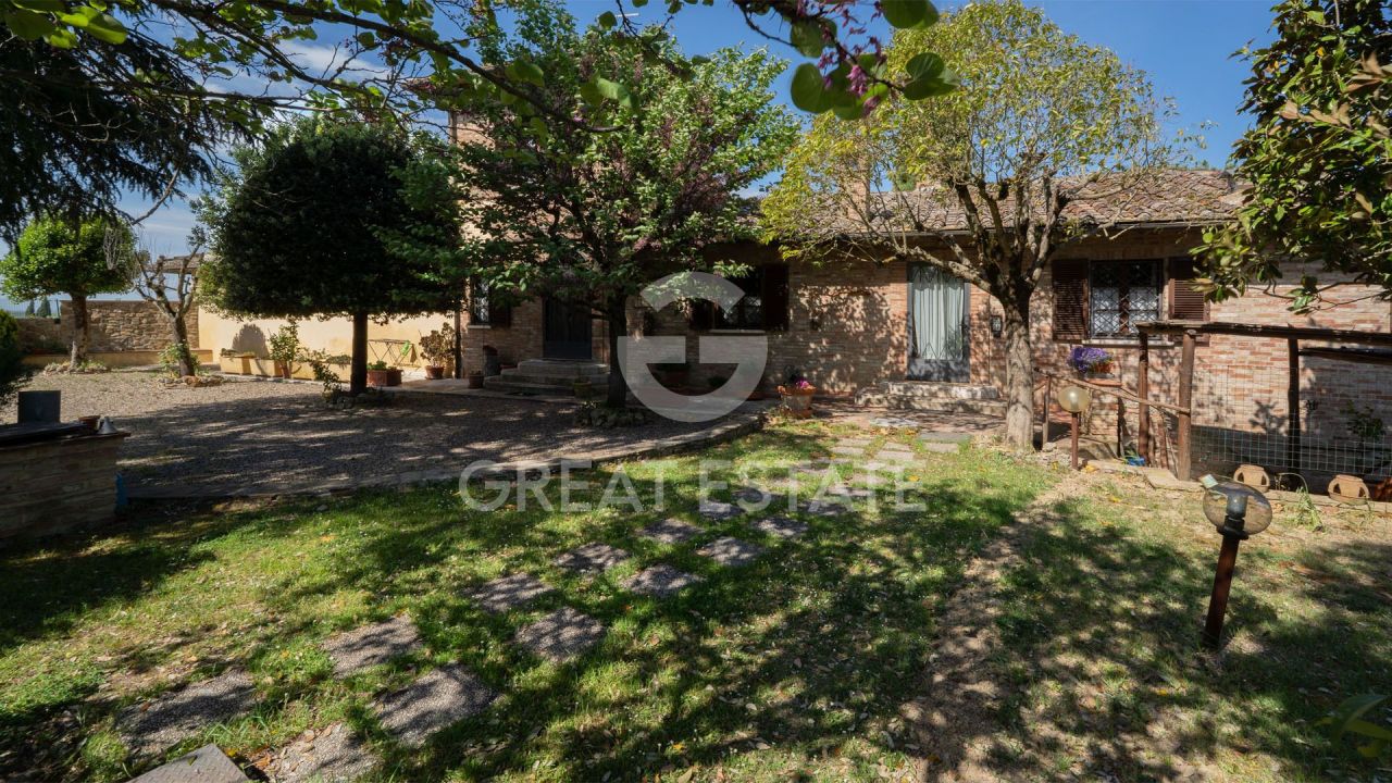 Дом в Кастельнуово, Италия, 380.6 м² - фото 4