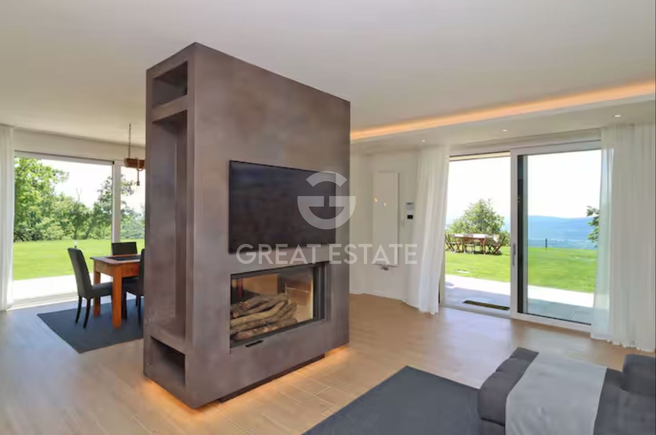 Дом в Реджелло, Италия, 225 м² - фото 12