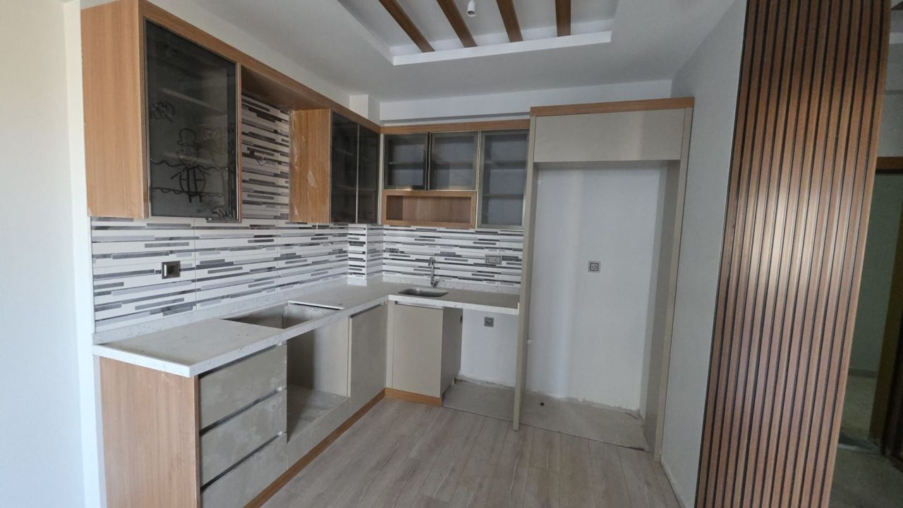 Квартира в Мерсине, Турция, 50 м² - фото 2