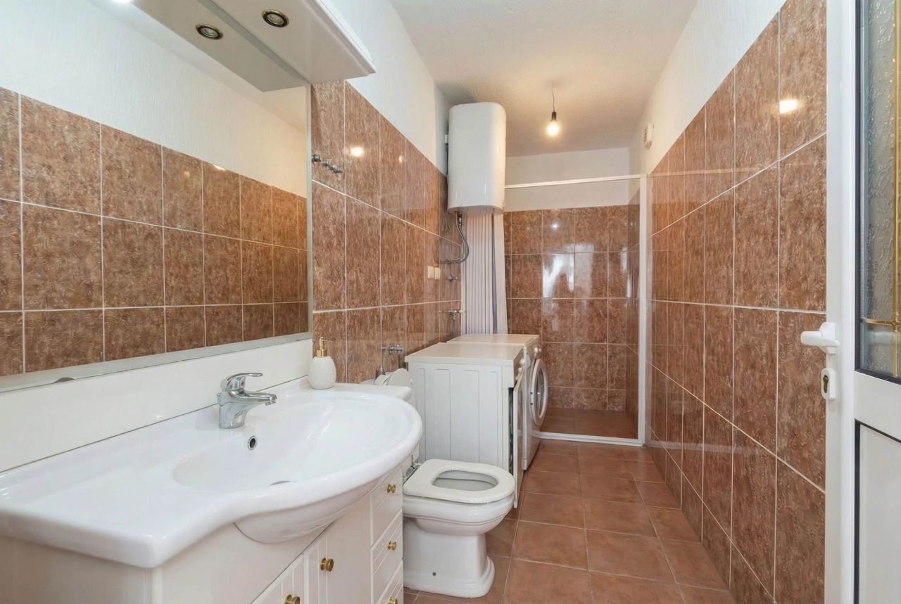 Дом в Херцег-Нови, Черногория, 265 м² - фото 13