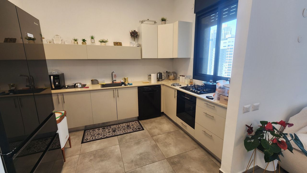 Квартира в Бат-Яме, Израиль, 104 м² - фото 5