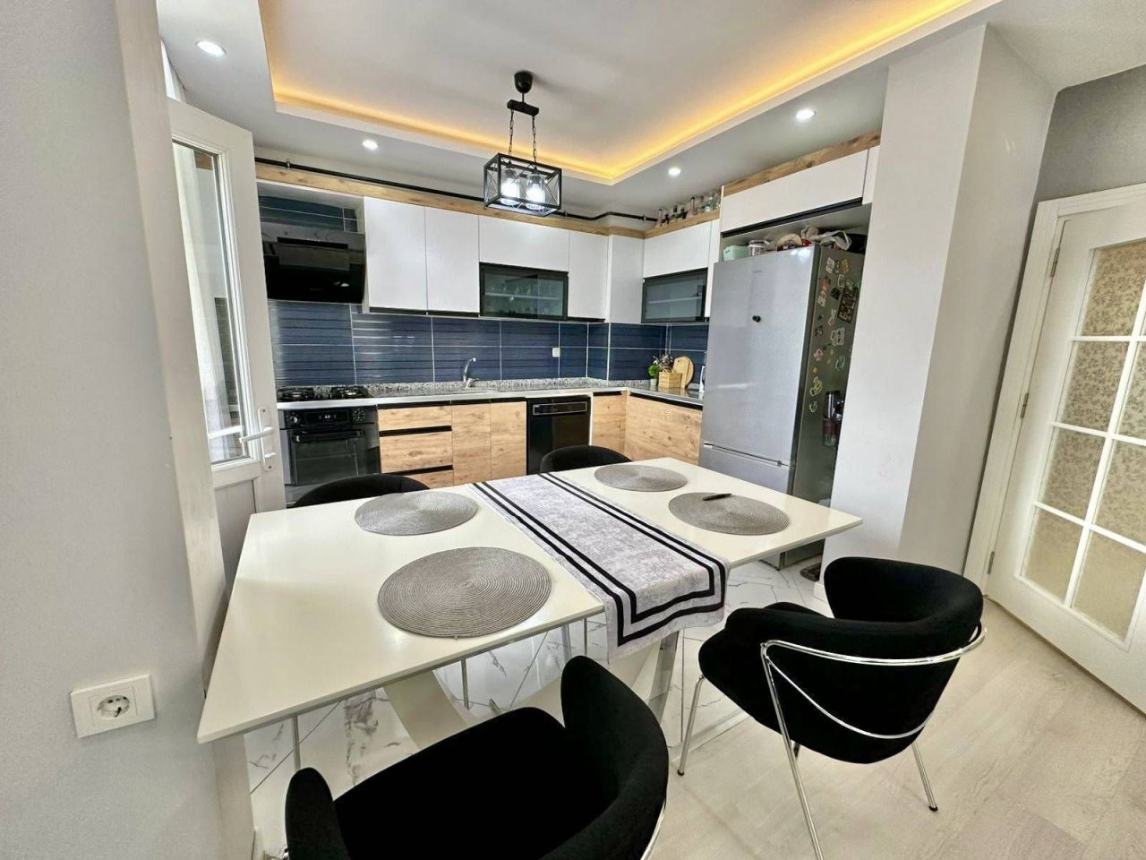 Квартира в Мерсине, Турция, 150 м² - фото 1