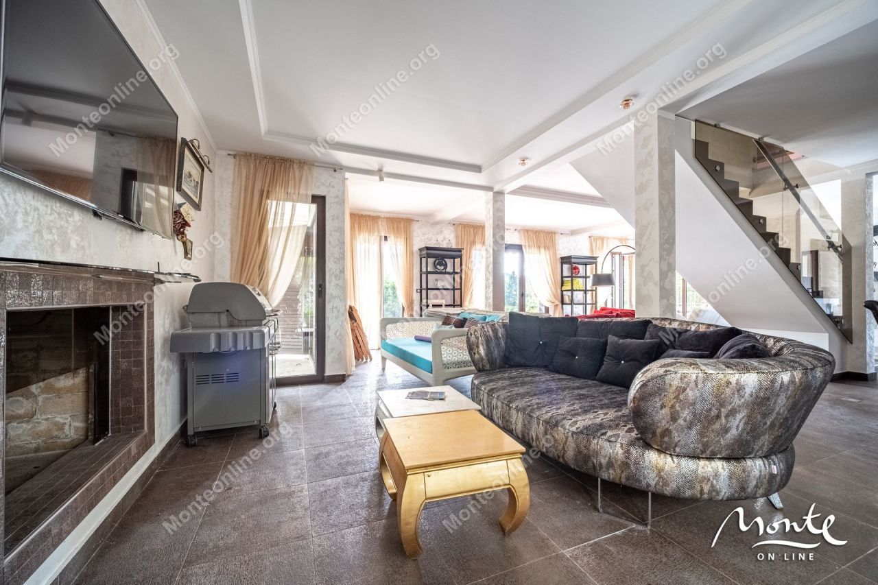 Вилла в Херцег-Нови, Черногория, 188 м² - фото 5