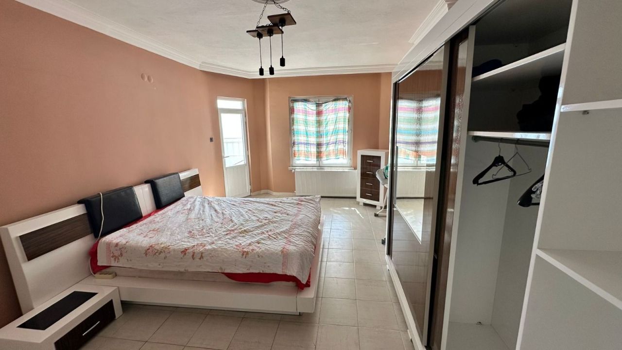 Квартира в Мерсине, Турция, 180 м² - фото 3