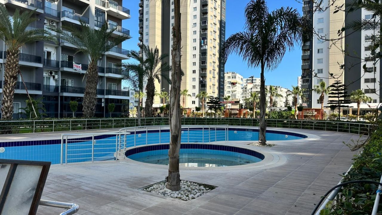 Квартира в Мерсине, Турция, 60 м² - фото 1