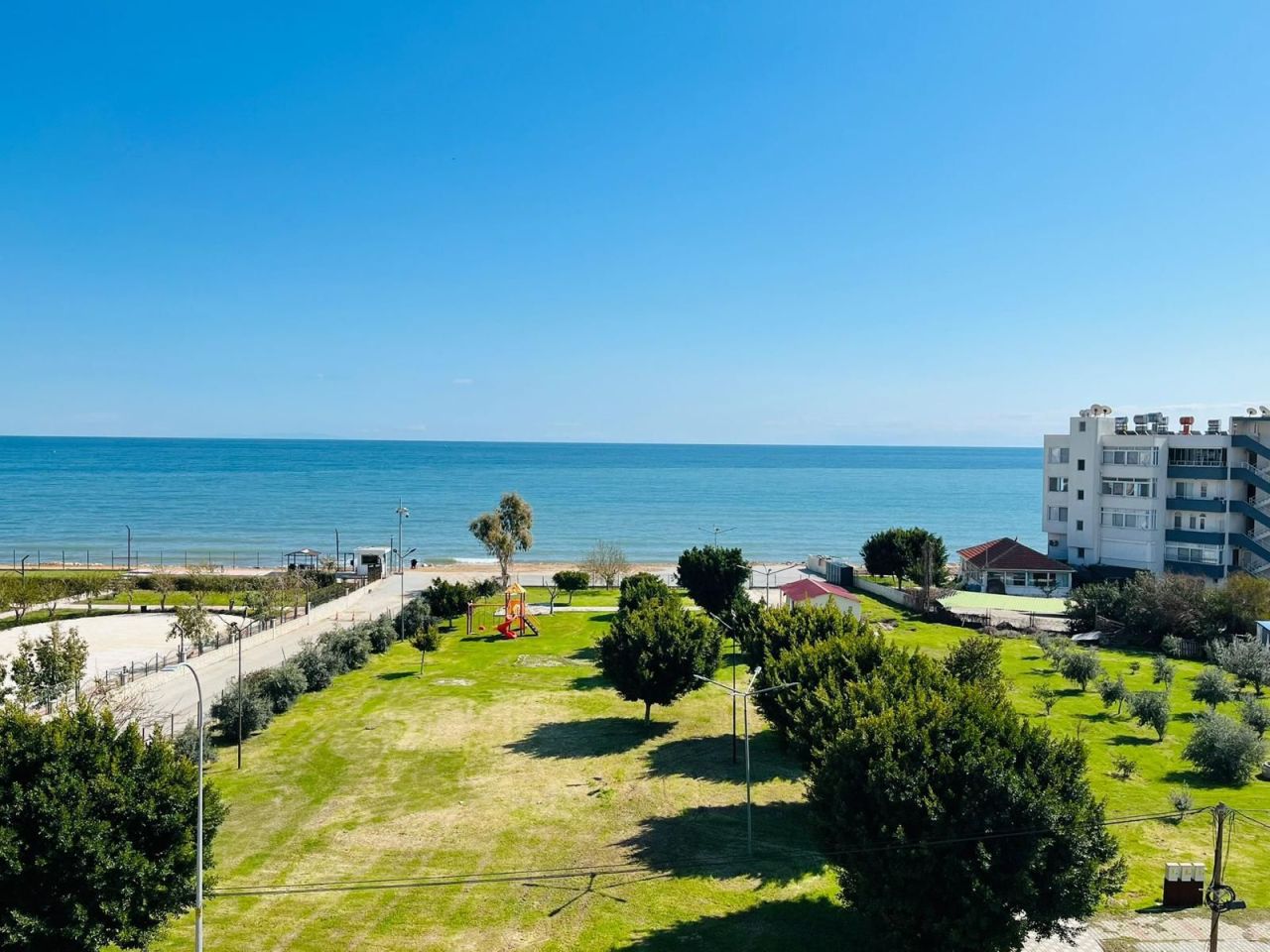 Квартира в Мерсине, Турция, 140 м² - фото 1