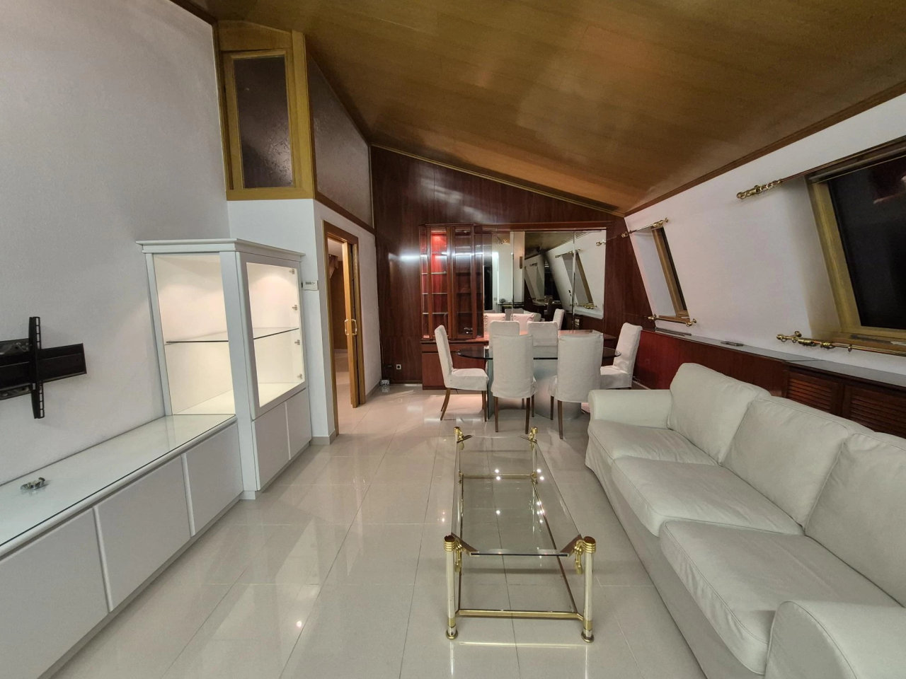 Квартира в Санта-Коломе, Андорра, 120 м² - фото 1
