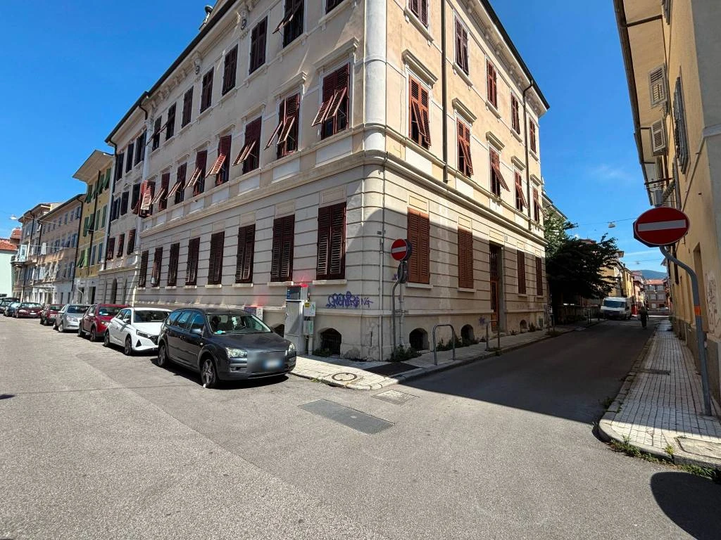 Квартира в Гориции, Италия, 265 м² - фото 1